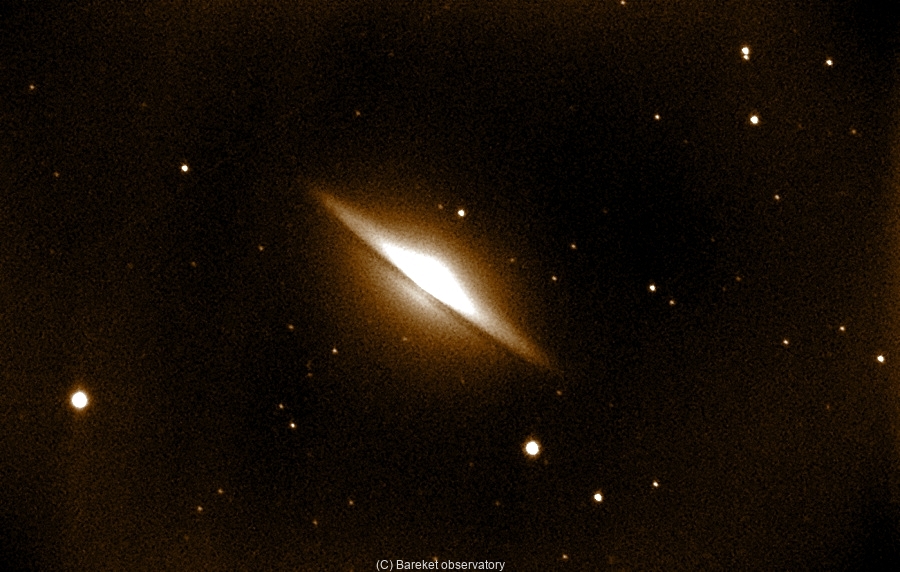 גלקסיית הסומבררו M104